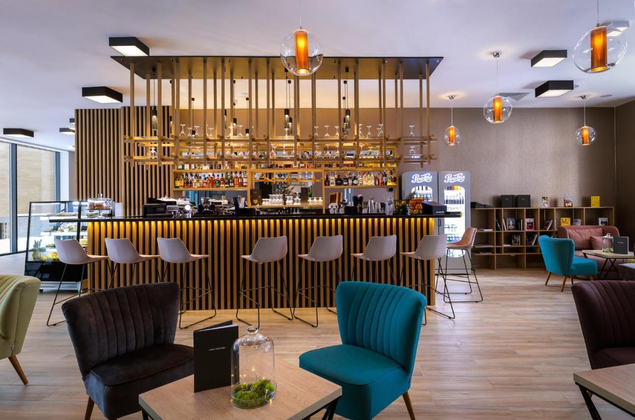 Green Mountain 5* Hotel Karpacz Ngoại thất bức ảnh The lounge at the airport